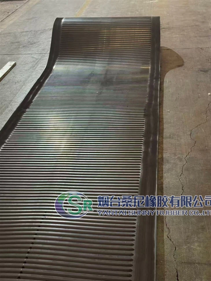 Đai lọc khử nước chân không cao su có lỗ thoát nước và rãnh